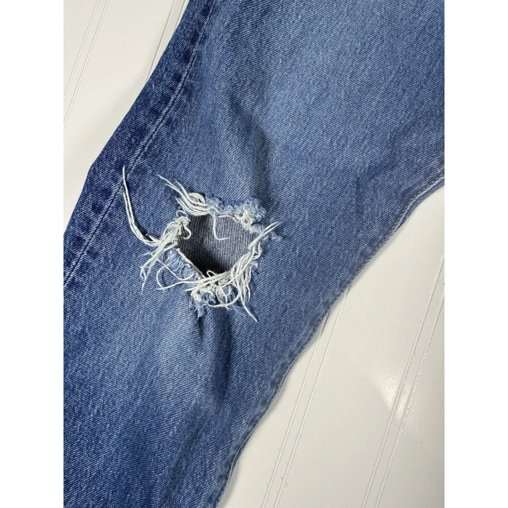 Levis size material